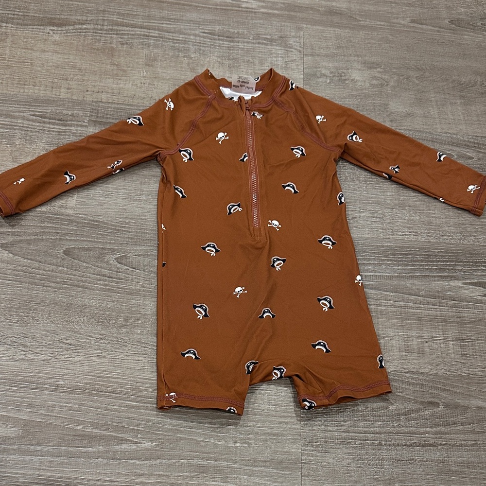 Miles the Label Pirate Skull Rusty Brown Rashguard Swimsuit